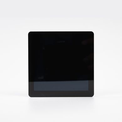 Shelly Wall Display X1i Preto — Painel de controlo táctil 4" com relé integrado, Wi-Fi 6 + Bluetooth