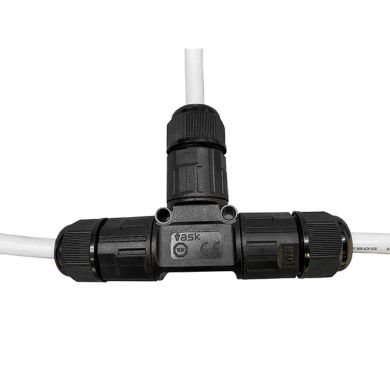 Conector impermeable negro en forma de T, 3x1.0-2.5mm2 450V/24A IP68 110°C