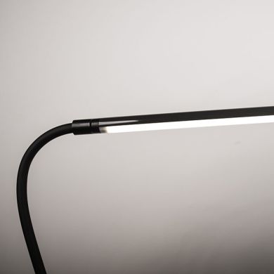 Flexo serie OFFICE 7W LED 4000K con clip en negro H.70xD.2,3cm
