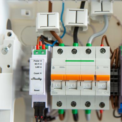 Shelly Pro 3EM v2 — Three-phase energy meter for DIN rail